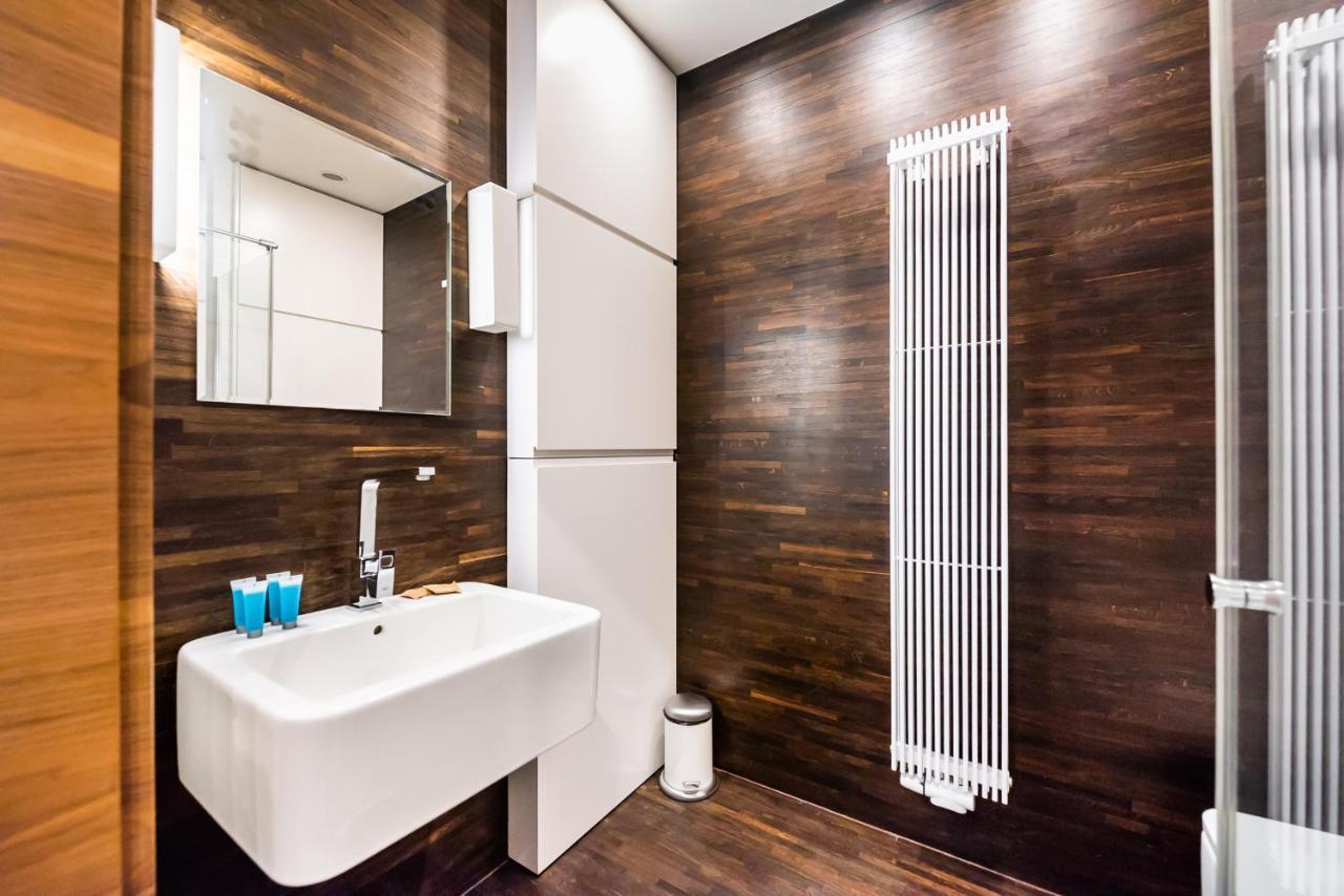 Wola Luxury Wooden Apartment Varsó Kültér fotó